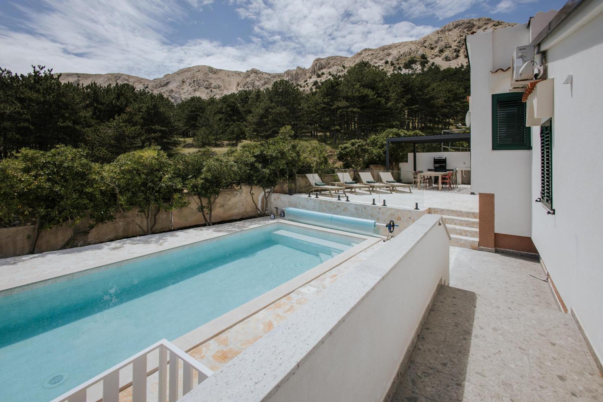 Villa Zlata - Holiday House Baska  Bagian luar foto