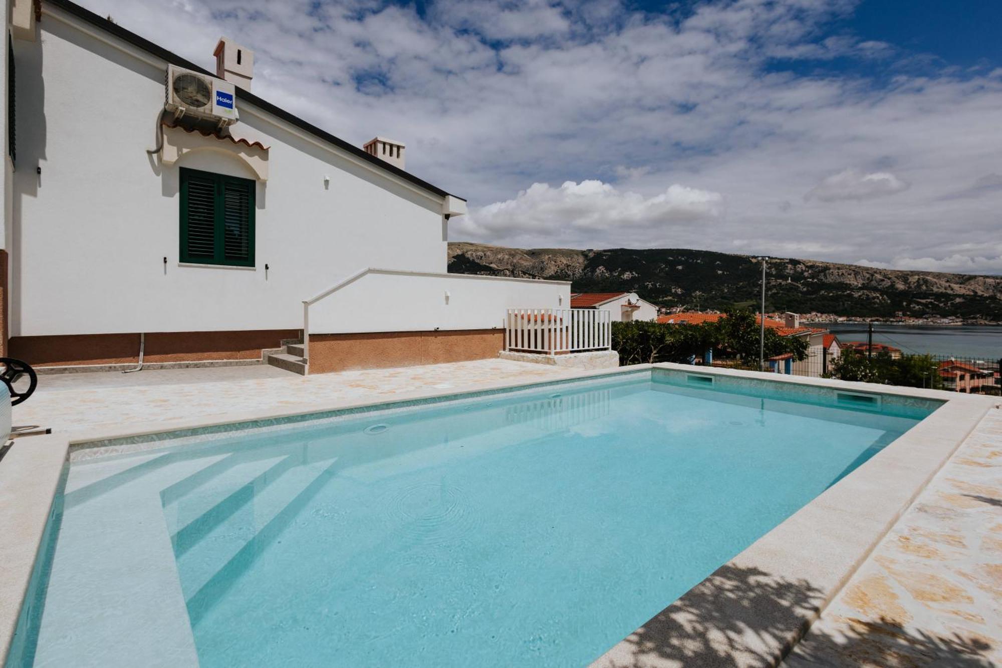 Villa Zlata - Holiday House Baska  Bagian luar foto