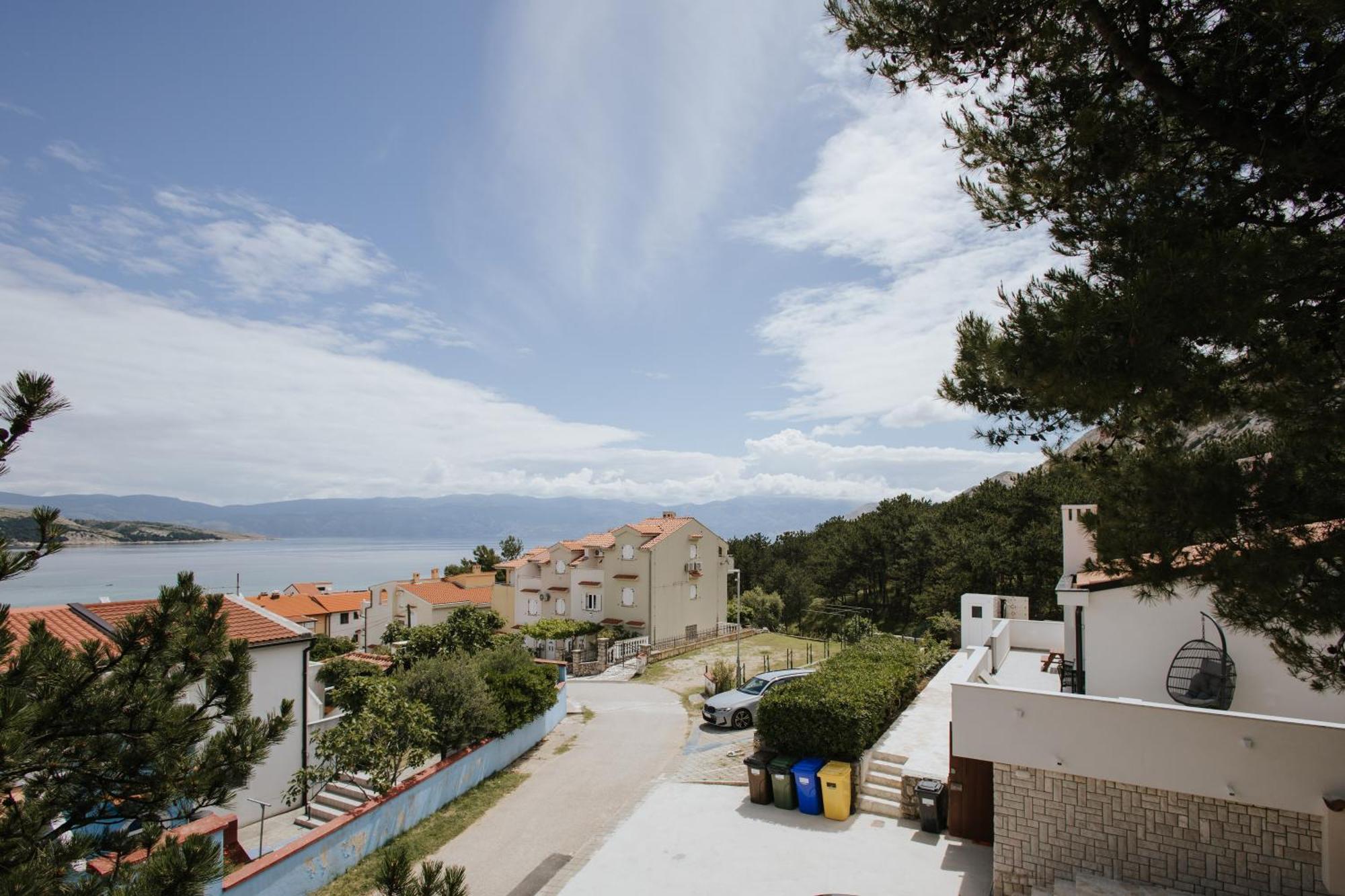 Villa Zlata - Holiday House Baska  Bagian luar foto