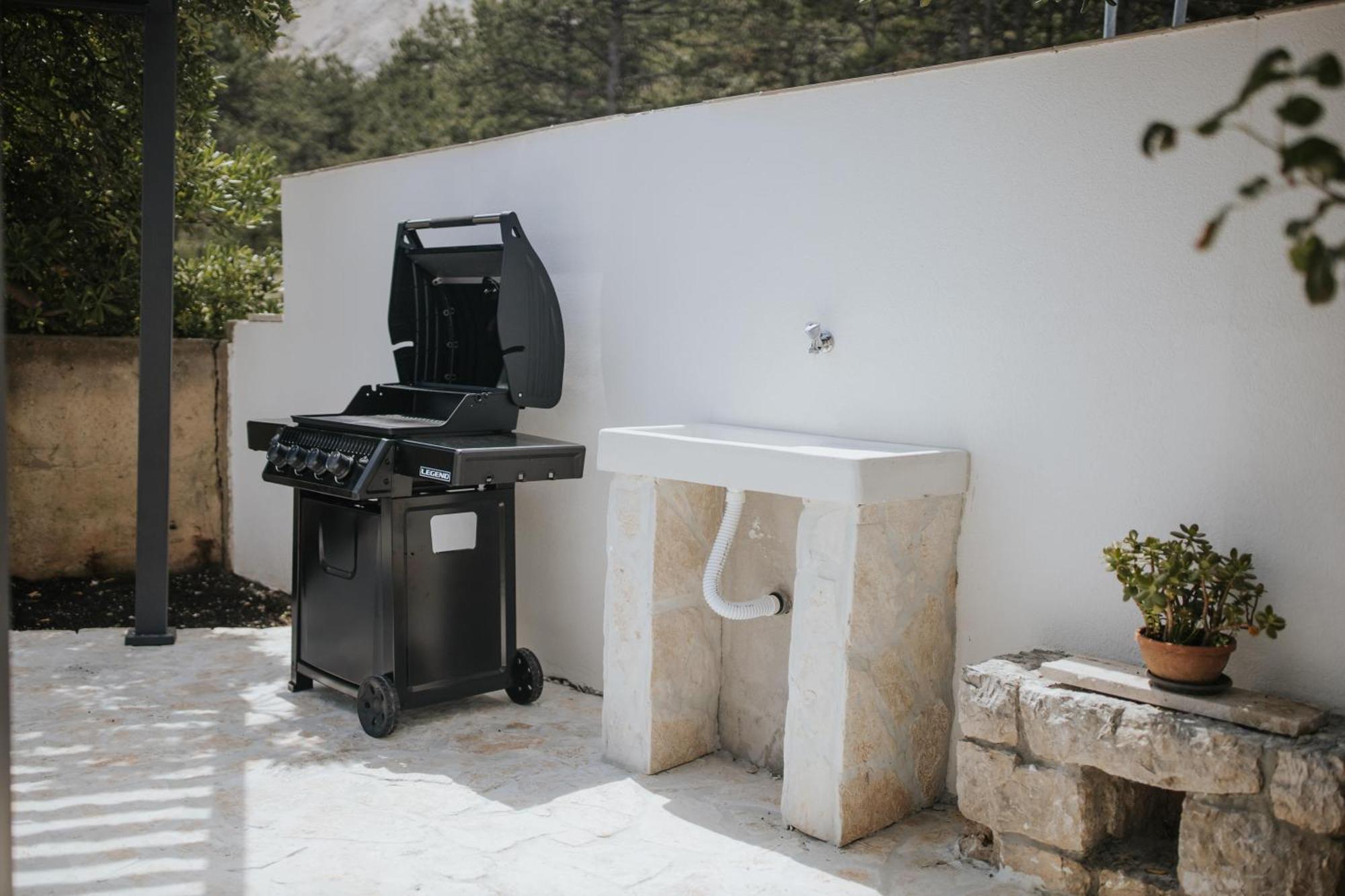 Villa Zlata - Holiday House Baska  Bagian luar foto